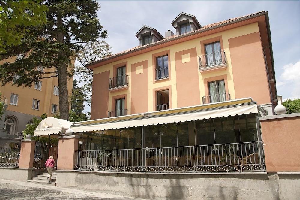Hospedium Hotel Los Lanceros San Lorenzo de El Escorial Extérieur photo