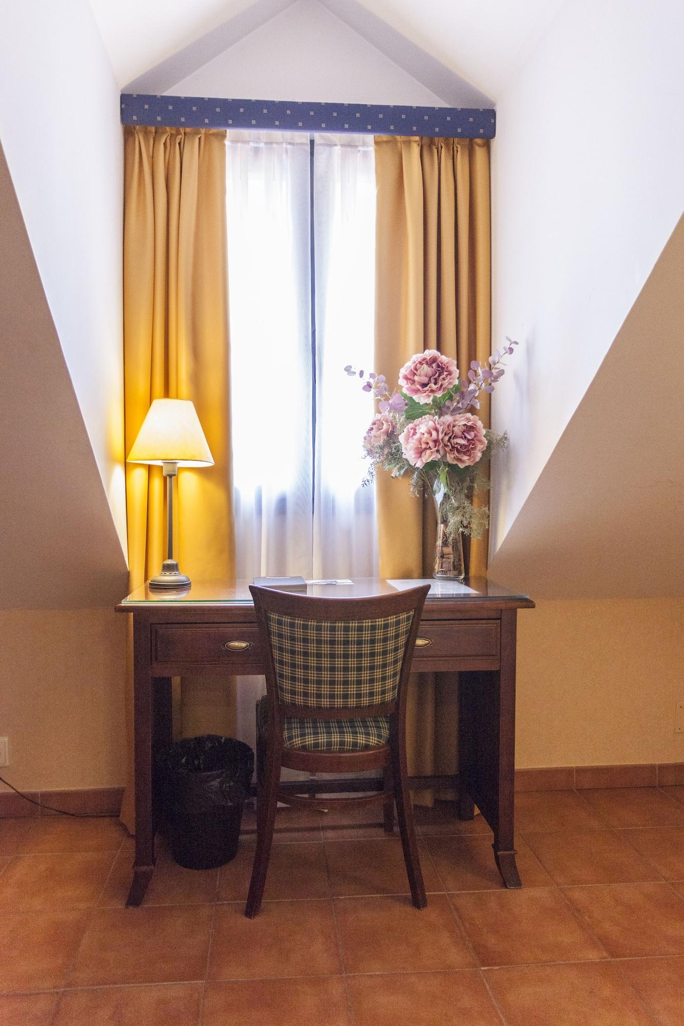 Hospedium Hotel Los Lanceros San Lorenzo de El Escorial Extérieur photo